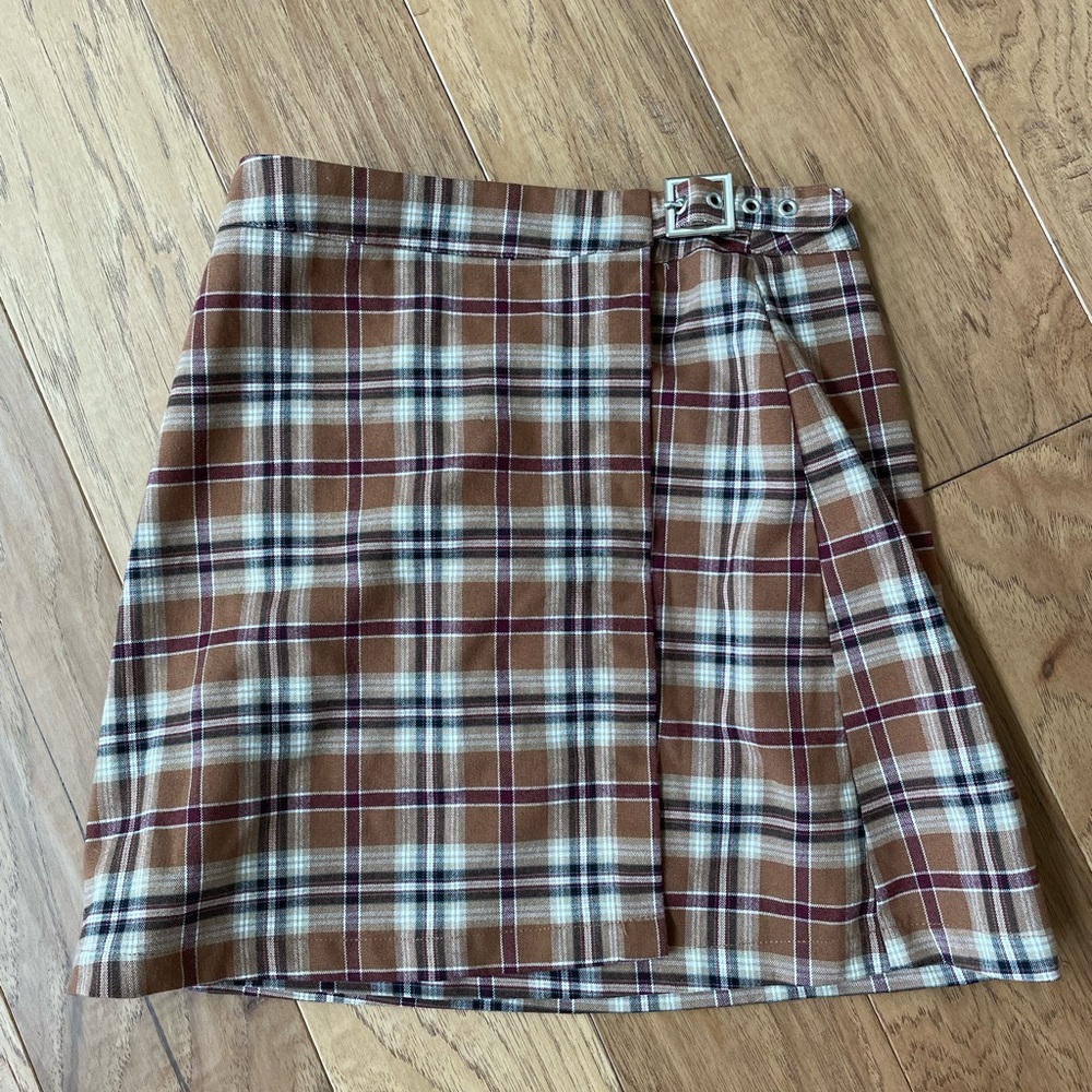Brandy Melville mini skirt